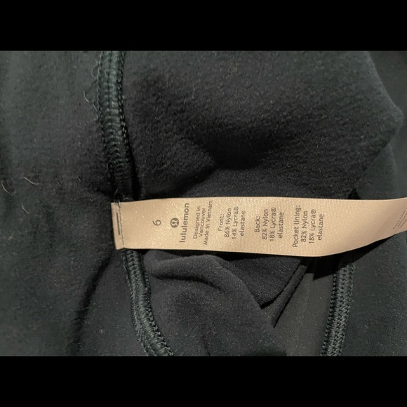 Lululemon Chase the Chill Tight - Picture 5 of 5